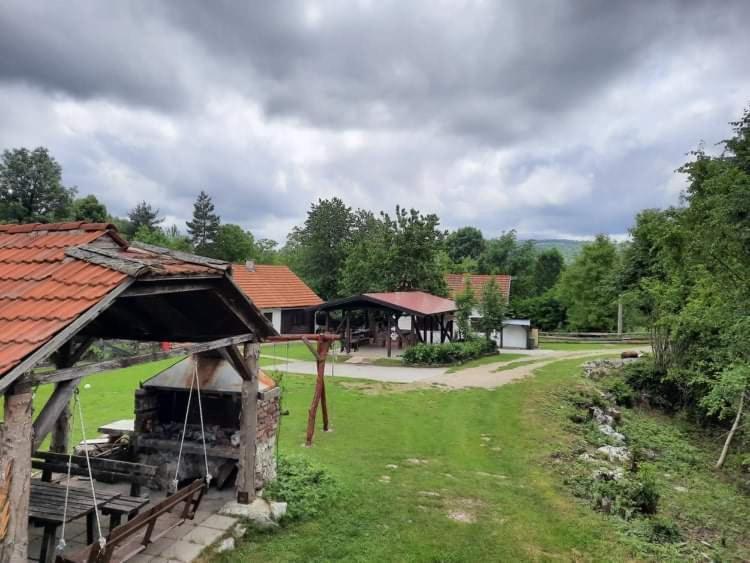 Ranch Farm Stay 拉科维察 外观 照片