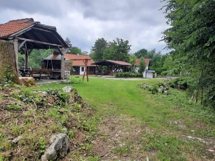 Ranch Farm Stay 拉科维察 外观 照片