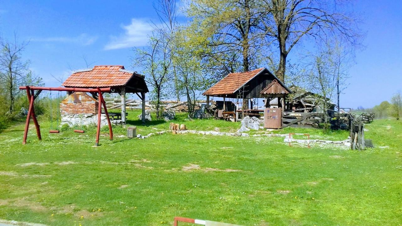 Ranch Farm Stay 拉科维察 外观 照片